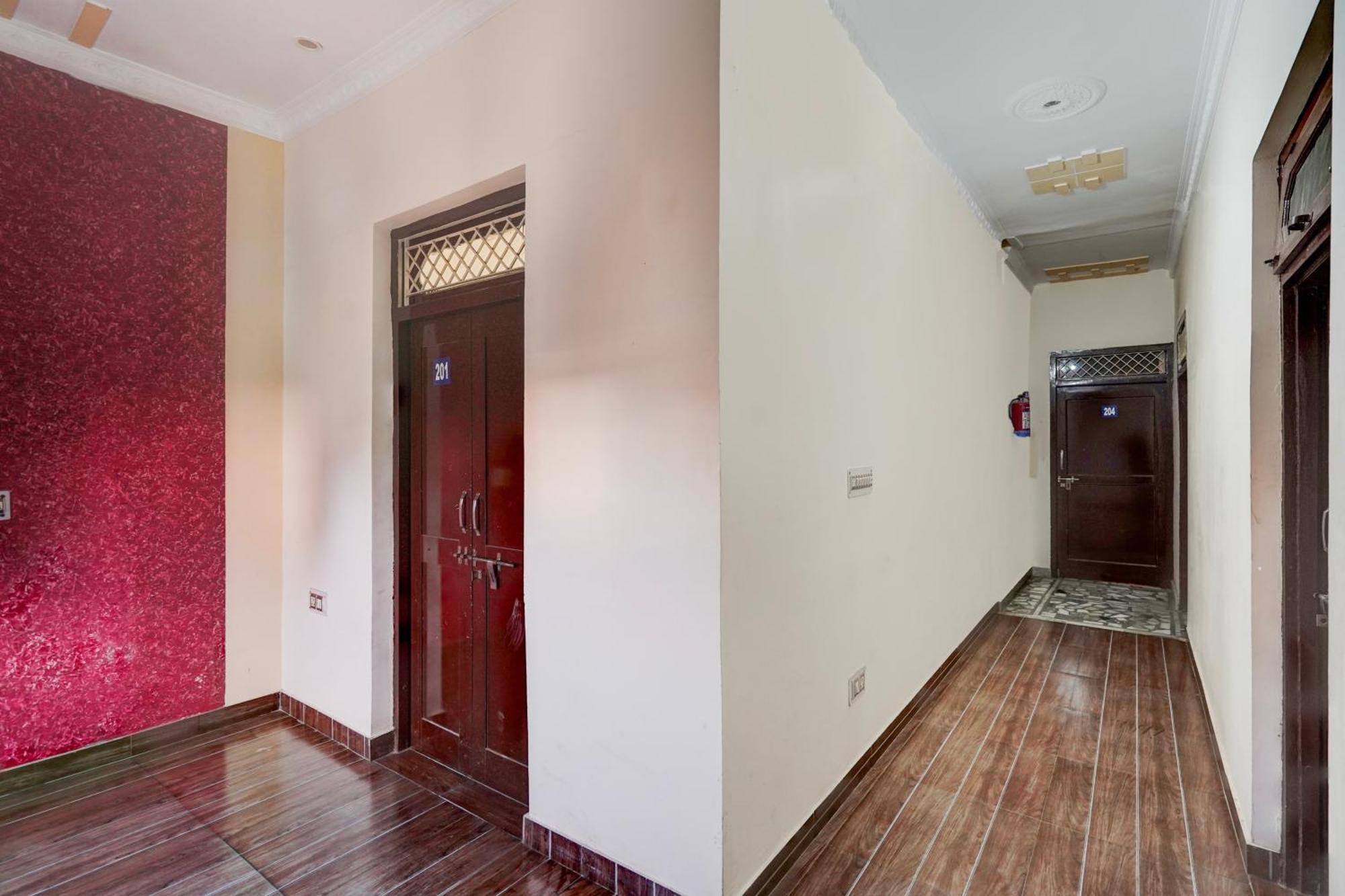 Oyo Hotel Maharaja Palace Meerut Eksteriør billede